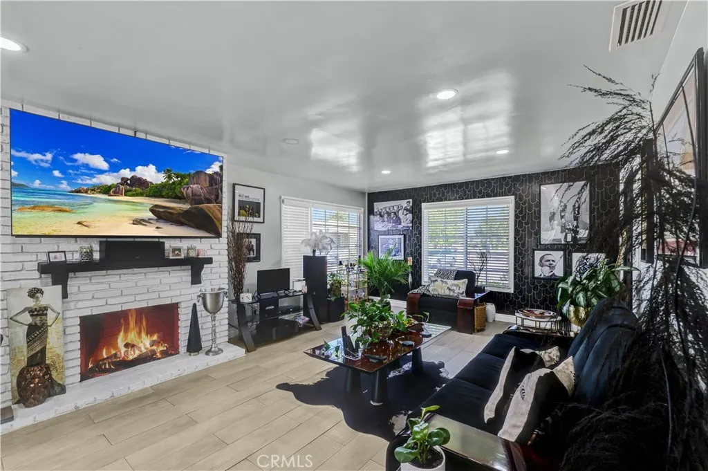 Additional image 9 of 3965 N Marshall Way, Long Beach, CA 90807