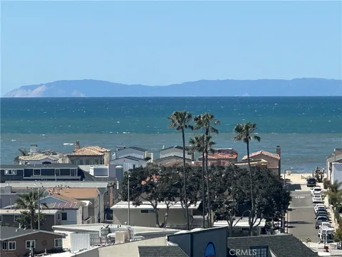 230 Lille Lane Unit 214, Newport Beach, CA MLS: NP25088476