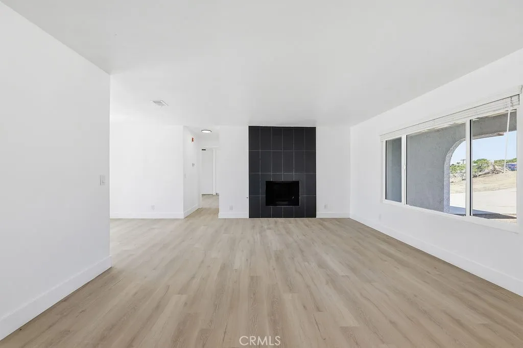 Additional image 43 of 16559 Warwick Street, Victorville, CA 92395