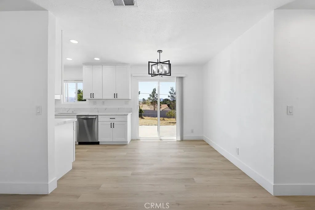 Additional image 10 of 16559 Warwick Street, Victorville, CA 92395