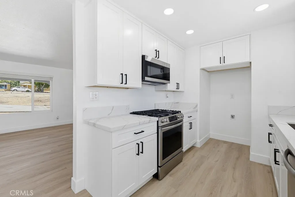 Additional image 13 of 16559 Warwick Street, Victorville, CA 92395