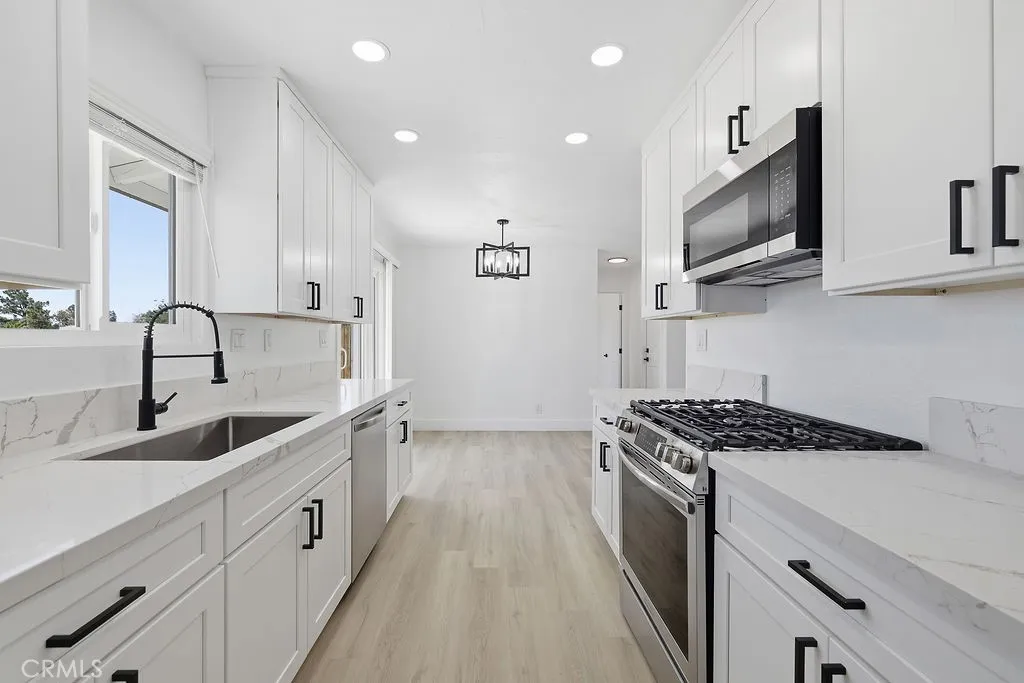 Additional image 50 of 16559 Warwick Street, Victorville, CA 92395