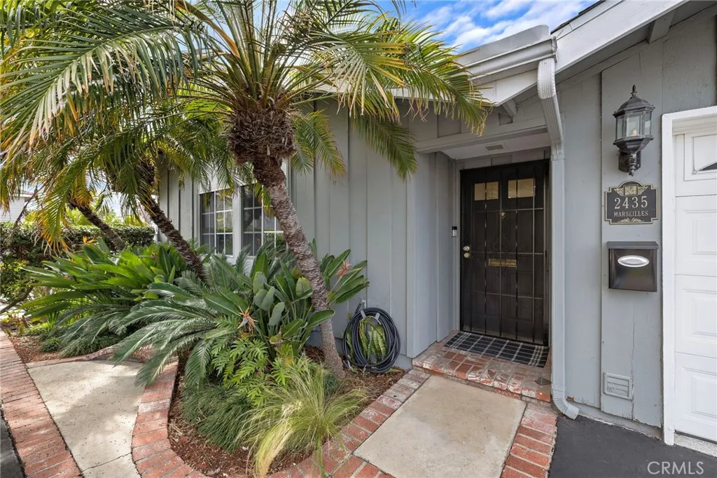 Additional image 2 of 2435 Marseilles Way, Costa Mesa, CA 92627