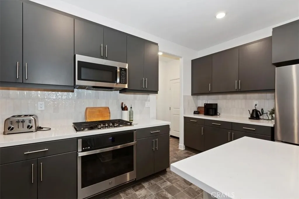 Additional image 50 of 360 Elizabeth Court, Rialto, CA 92377