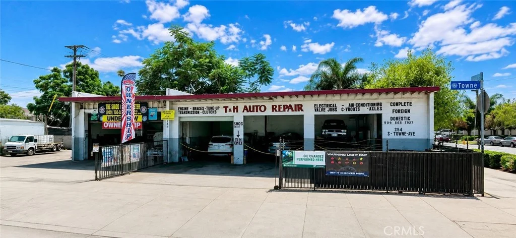 250 S Towne Avenue, Pomona, CA 91766