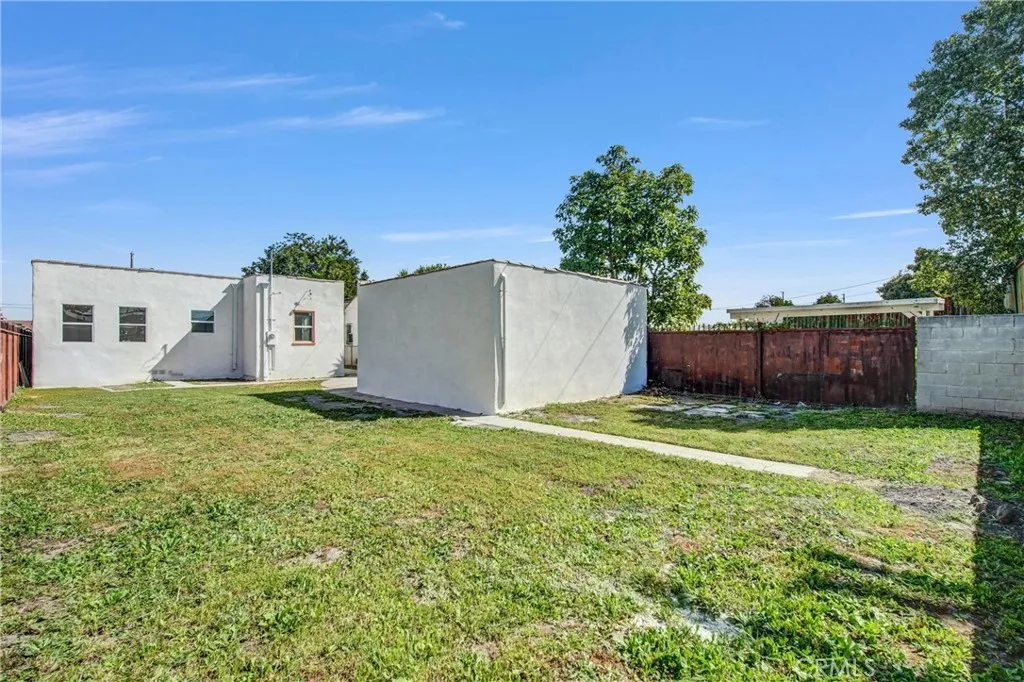 Additional image 63 of 914 E 83rd Street, Los Angeles, CA 90001