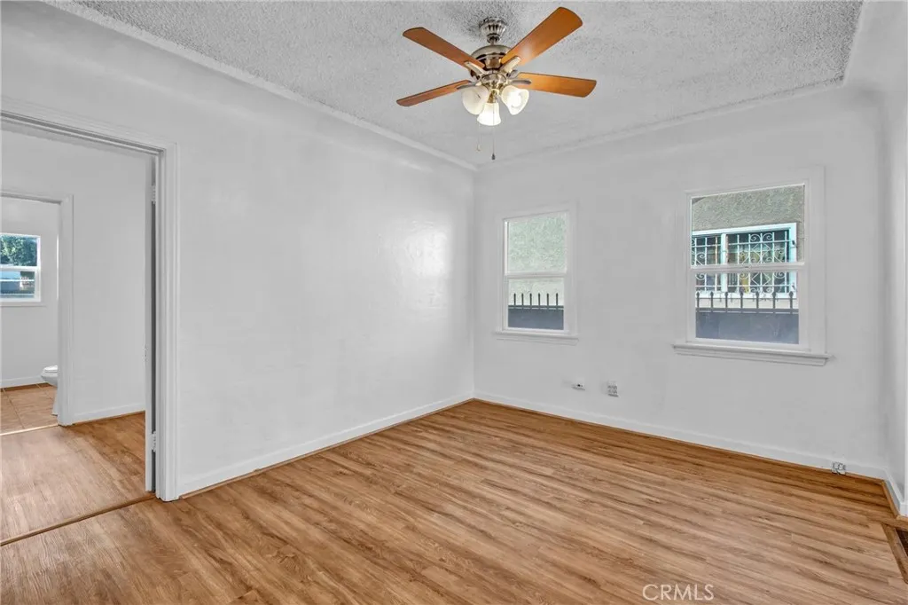 Additional image 47 of 914 E 83rd Street, Los Angeles, CA 90001