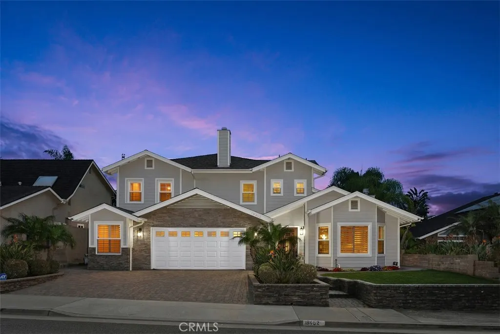 Additional image 2 of 18452 Carnaby Ln, Huntington Beach, CA 92648