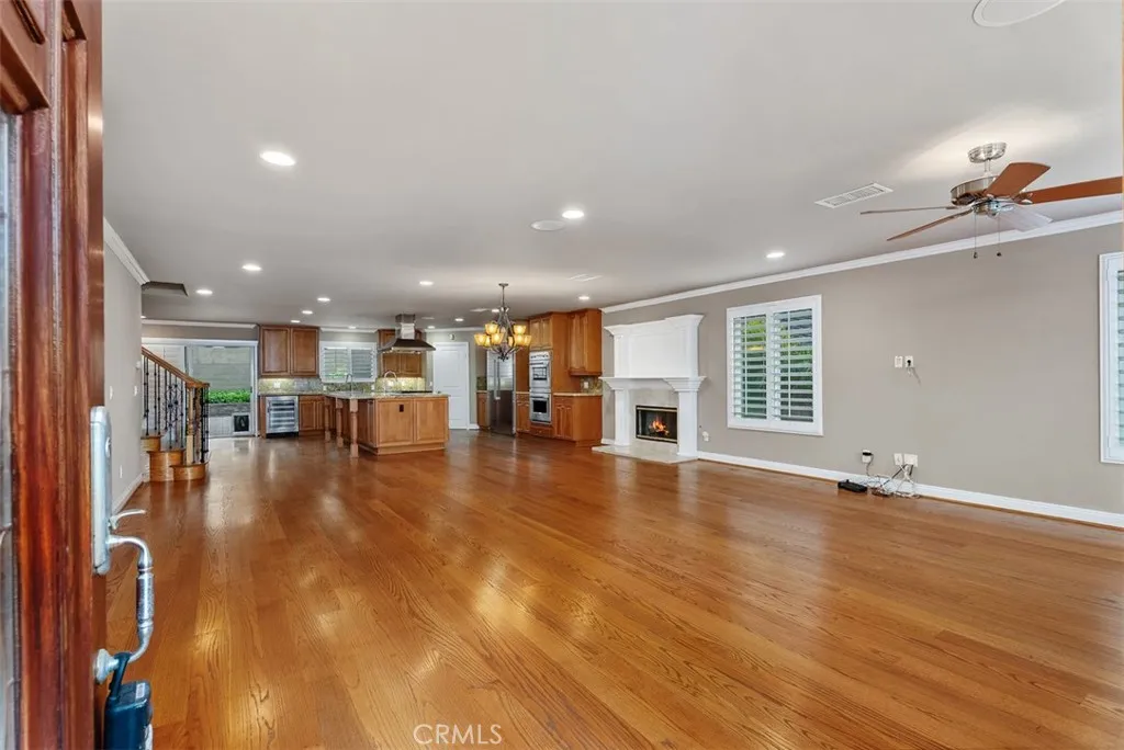 Additional image 13 of 18452 Carnaby Ln, Huntington Beach, CA 92648