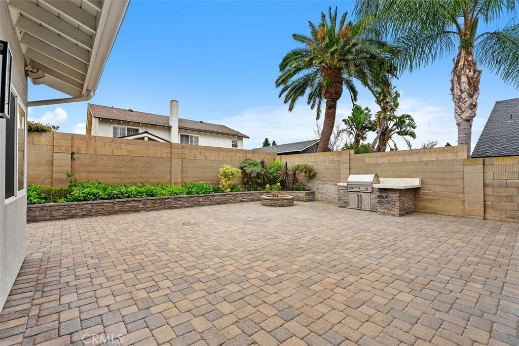 Additional image 82 of 18452 Carnaby Ln, Huntington Beach, CA 92648