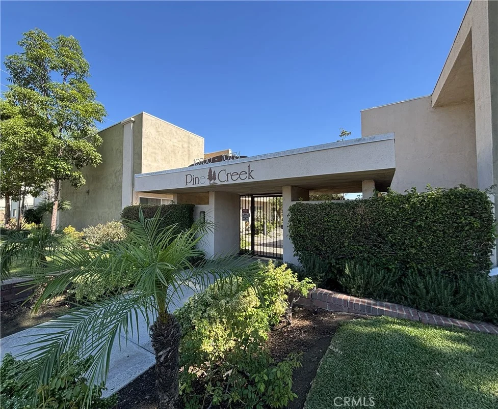 10746 Knott Avenue, Stanton, CA 90680 photo 3
