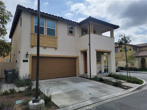 1940 N Bloom Drive, Compton, CA MLS: CV25066242