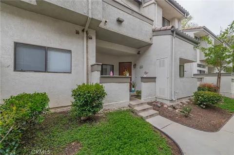 20 Blackbird Lane, Pomona, CA MLS: OC25083943