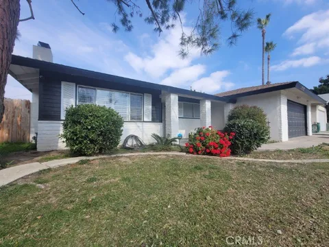 3516 Eisenhower Avenue, Bakersfield, CA MLS: WS25025948