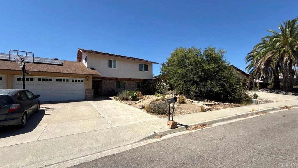 8418 Sunview Drive, El Cajon, CA 92021