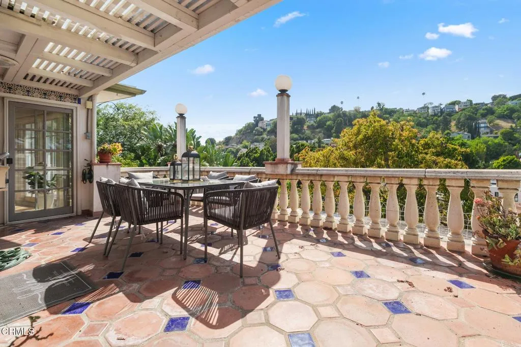 Additional image 88 of 2341 Meadow Valley Terrace, Los Angeles, CA 90039