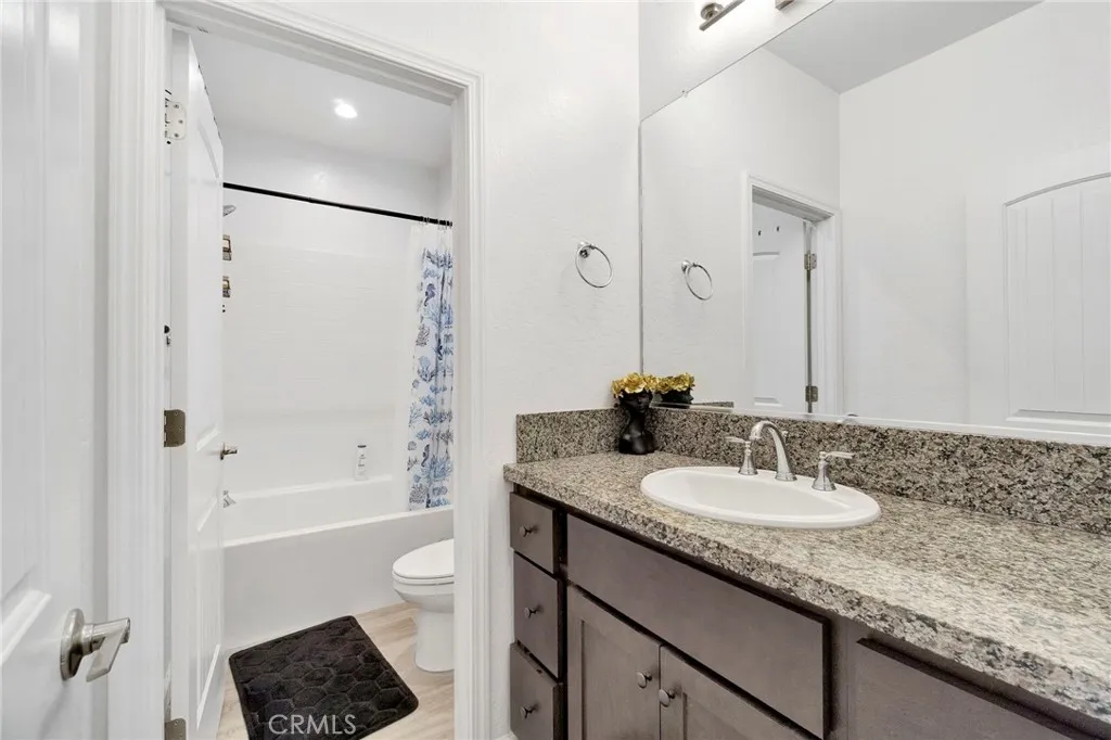 Additional image 53 of 6118 E Berkeley Ave, Fresno, CA 93727