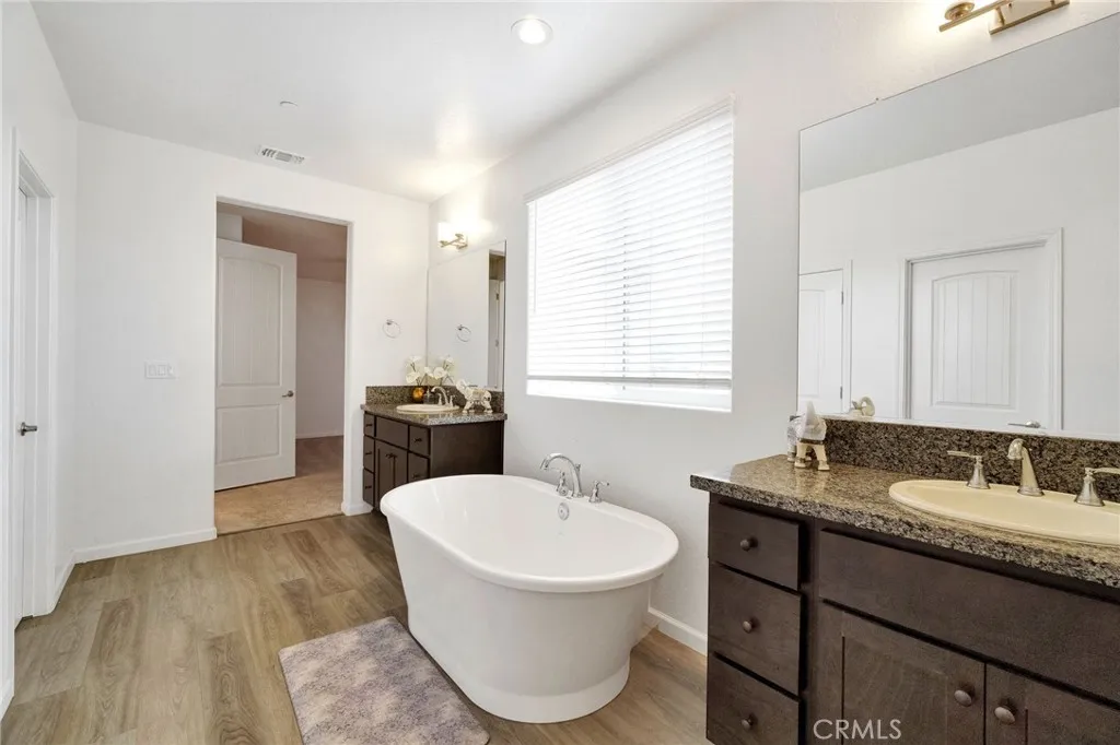 Additional image 59 of 6118 E Berkeley Ave, Fresno, CA 93727