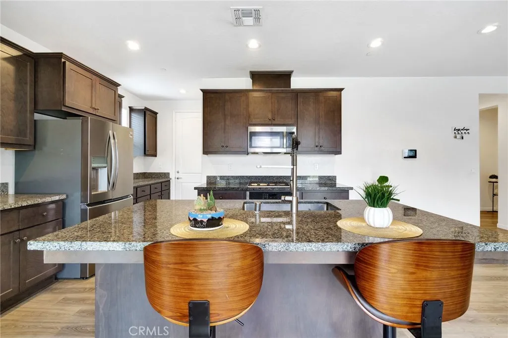 Additional image 43 of 6118 E Berkeley Ave, Fresno, CA 93727