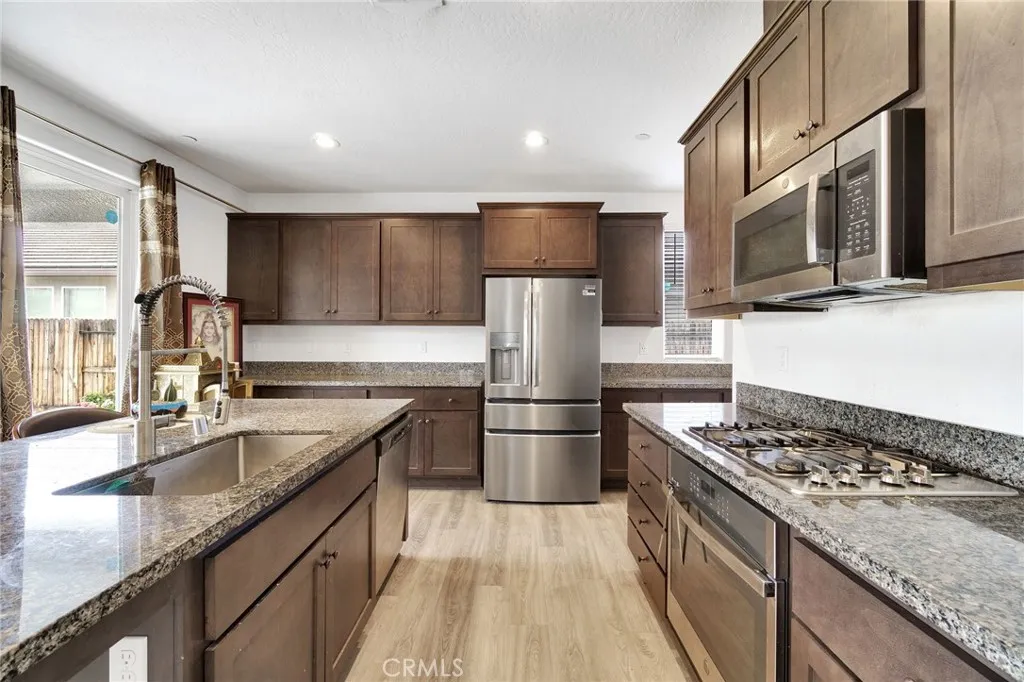 Additional image 12 of 6118 E Berkeley Ave, Fresno, CA 93727