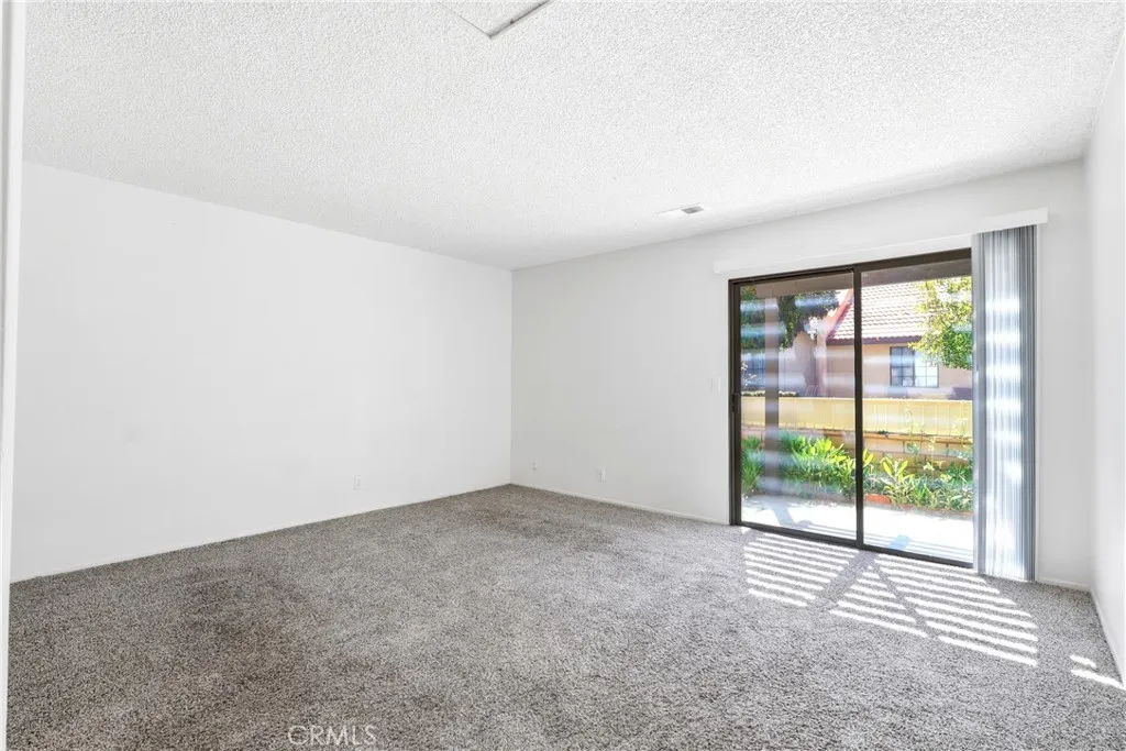 Additional image 47 of 19077 Elm Dr, Apple Valley, CA 92308