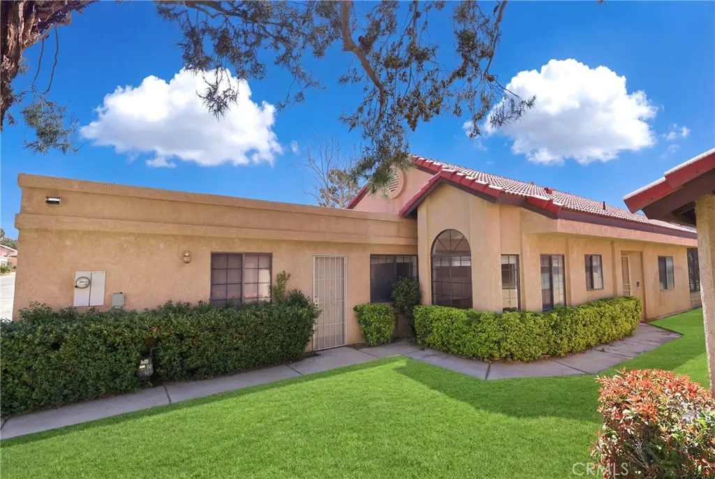 Additional image 30 of 19077 Elm Dr, Apple Valley, CA 92308