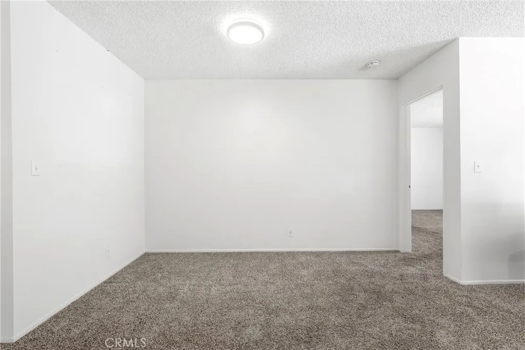 Additional image 39 of 19077 Elm Dr, Apple Valley, CA 92308