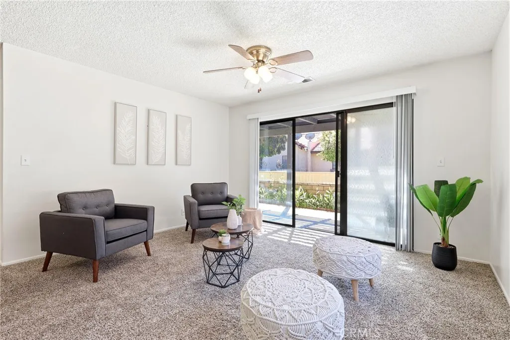 Additional image 3 of 19077 Elm Dr, Apple Valley, CA 92308