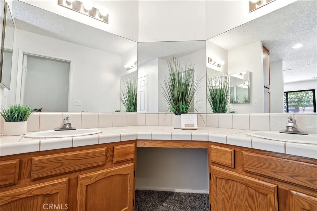 Additional image 51 of 19077 Elm Dr, Apple Valley, CA 92308