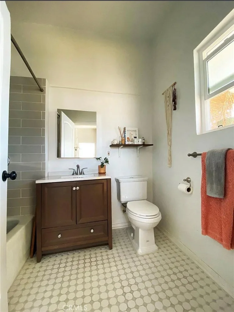 1441 Pleasant Ave, Los Angeles, CA 90033