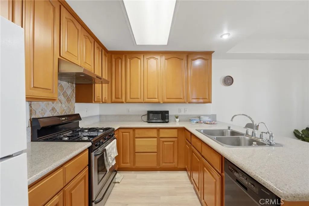 Additional image 42 of 17888 Alburtis Avenue Unit B117, Artesia, CA 90701