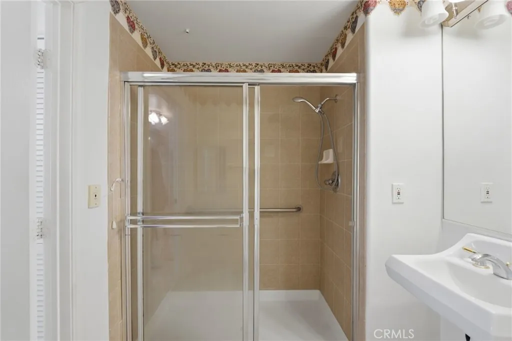 Additional image 61 of 17888 Alburtis Avenue Unit B117, Artesia, CA 90701