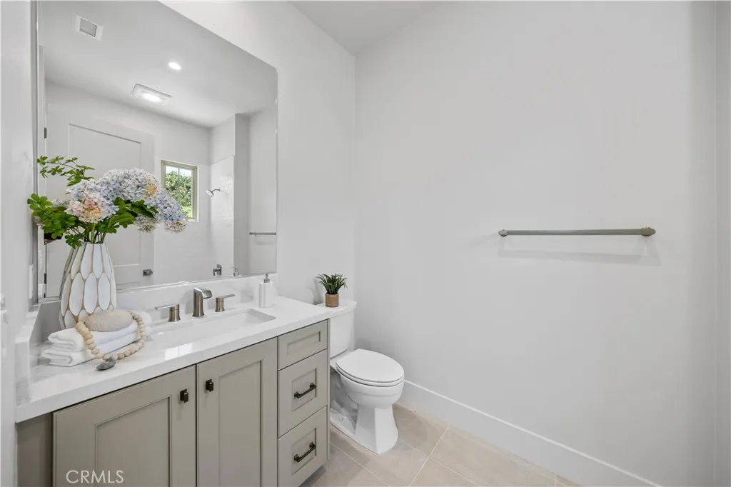 Additional image 99 of 237 Pinnacle, Irvine, CA 92602