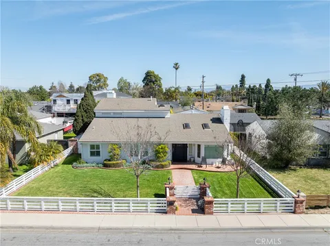 492 Magnolia Street, Costa Mesa, CA MLS: NP25063990