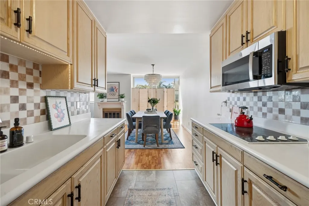 Additional image 10 of 14141 Dickens St Unit 312, Sherman Oaks, CA 91423