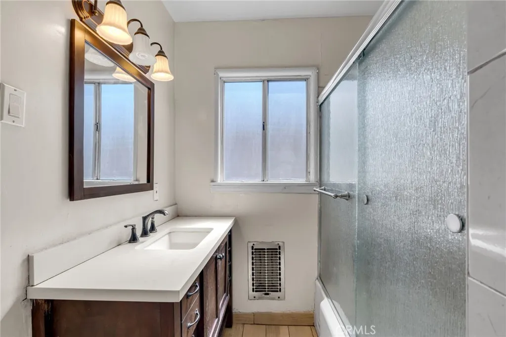Additional image 19 of 3221 W 113th Street, Inglewood, CA 90303