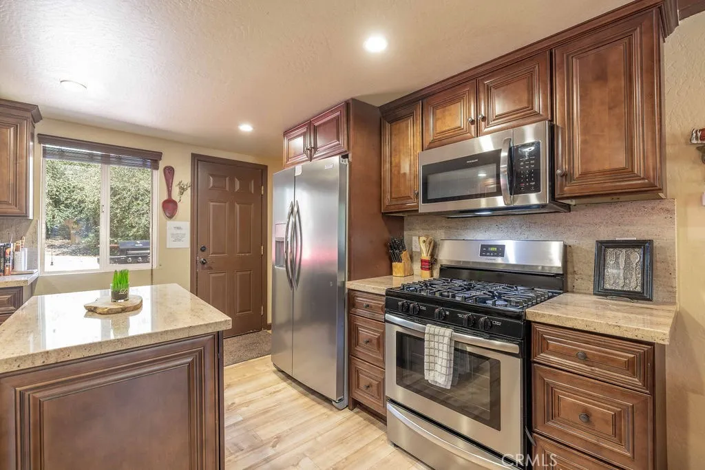 Additional image 10 of 373 Crystal Lake Rd, Big Bear Lake, CA 92315