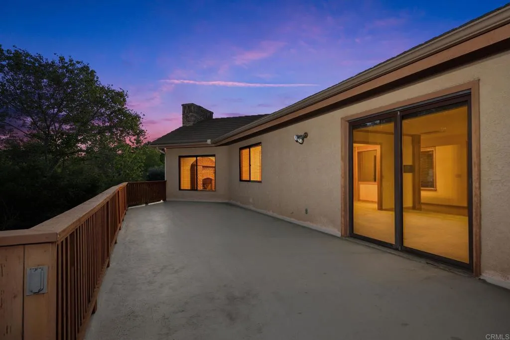 Additional image 110 of 103 Alta Mesa Drive, Vista, CA 92084