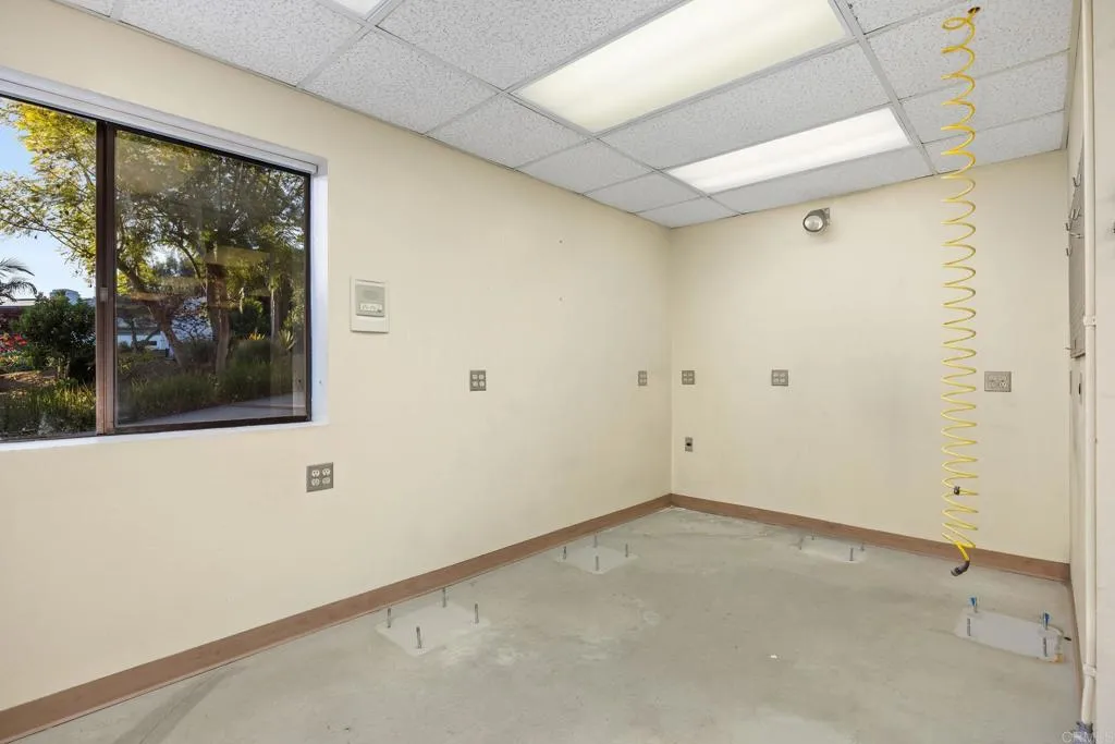 Additional image 104 of 103 Alta Mesa Drive, Vista, CA 92084
