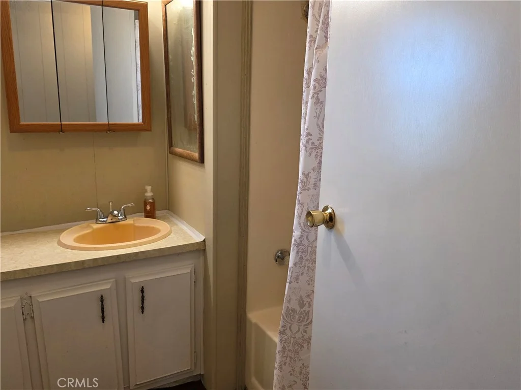 21601 Canyon Drive Unit 16, Wildomar, CA 92595