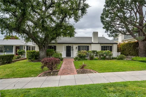 721 N Bel Aire Drive, Burbank, CA MLS: BB25076929