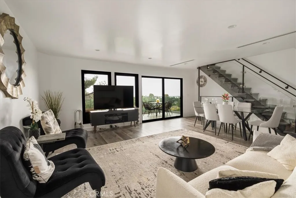 Additional image 7 of 8960 Crescent, Los Angeles, CA 90046