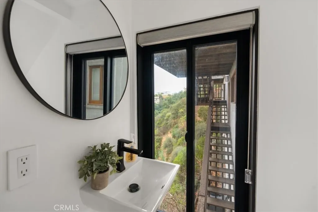 Additional image 50 of 8960 Crescent, Los Angeles, CA 90046