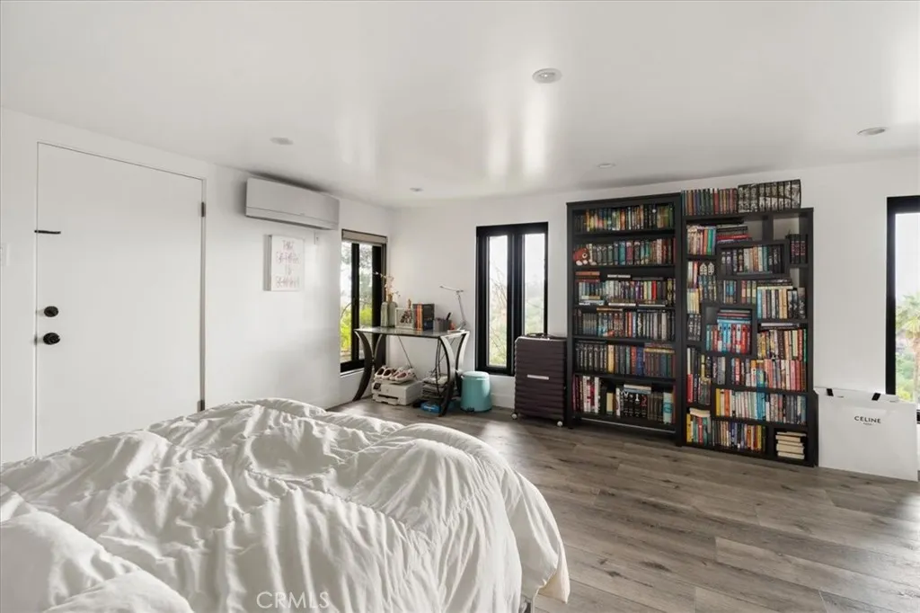 Additional image 46 of 8960 Crescent, Los Angeles, CA 90046
