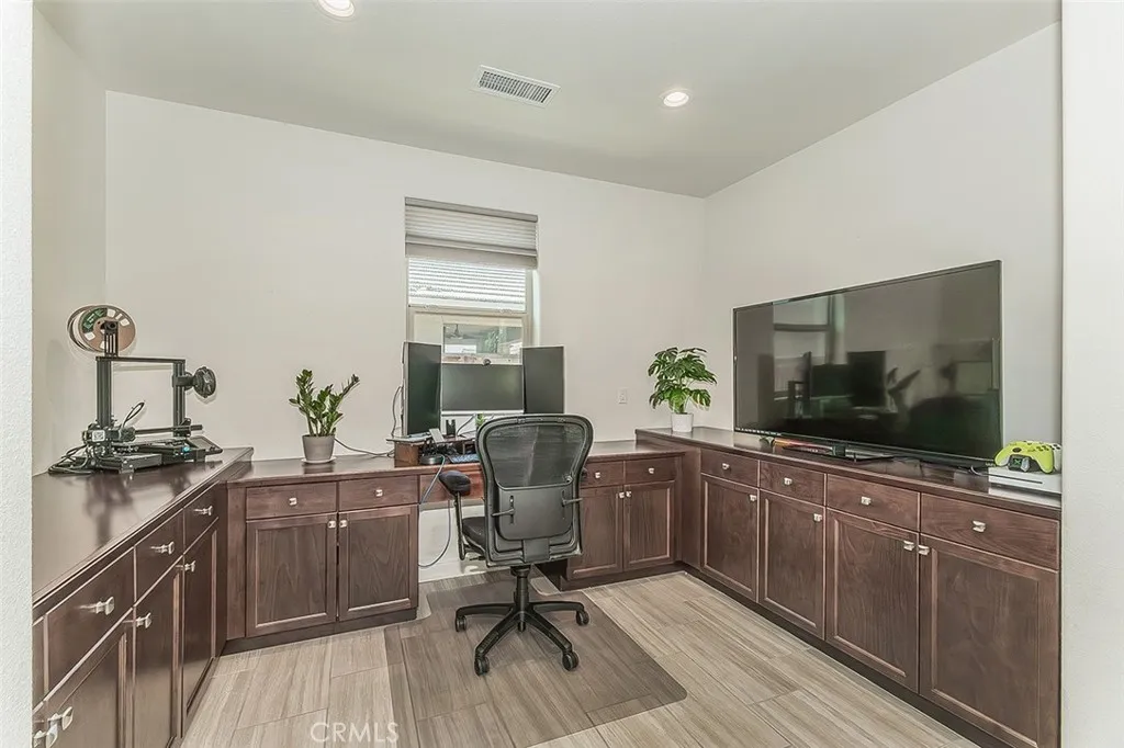 Additional image 20 of 877 Treasure Hills Dr, Madera, CA 93636
