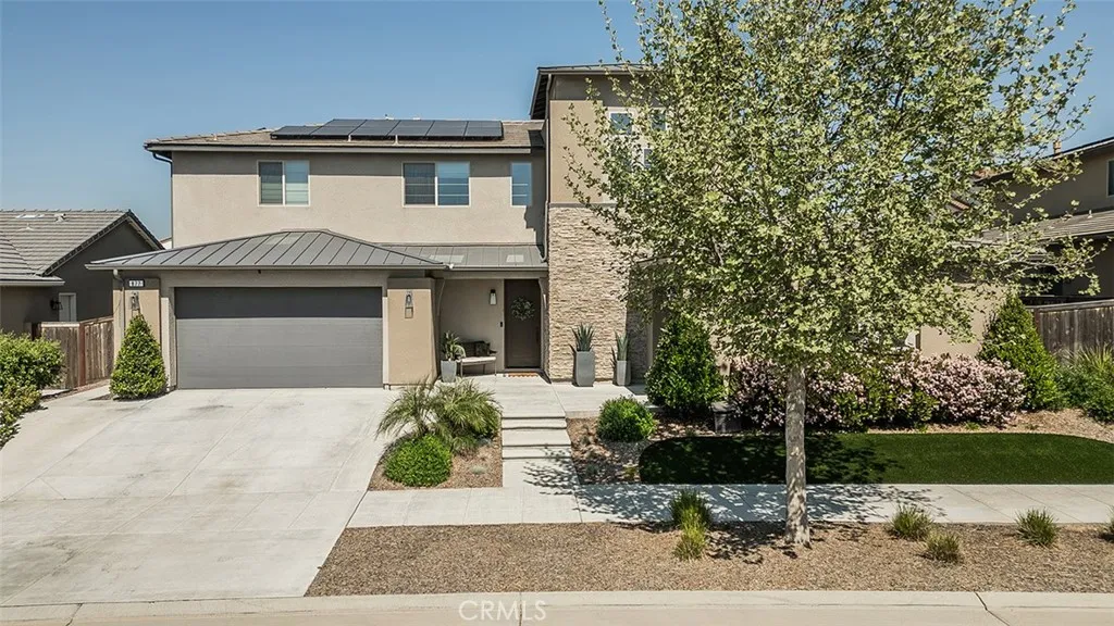 877 Treasure Hills Dr, Madera, CA 93636