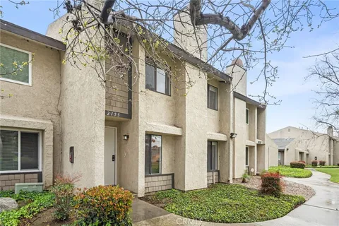 2155 N Fairview Street Unit 8, Santa Ana, CA MLS: PW25056401
