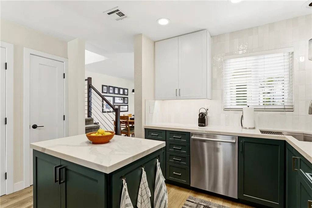 Additional image 10 of 223 14th Street, Huntington Beach, CA 92648