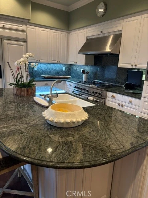 21322 Balerma Ln, Huntington Beach, CA 92648