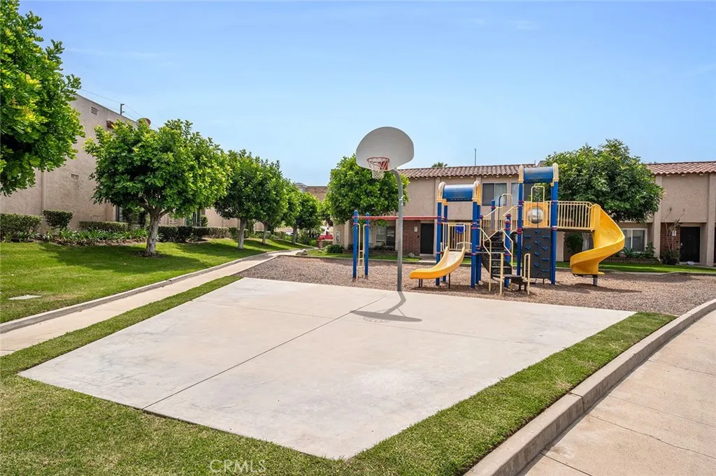 Additional image 22 of 700 W La Veta Ave, Orange, CA 92868